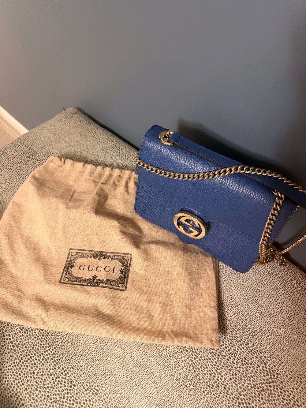Gucci Interlocking GG Pebbled Leather Shoulder Bag with Gold Chain